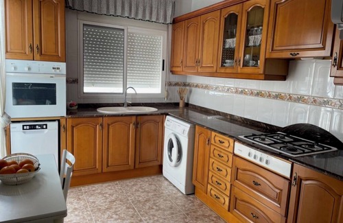 Les Cases d'Alcanar Apartment | Apartment 'Gloria 2' with Shared Terrace and Air Conditioning