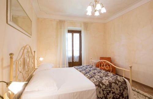 Giugnano Apartment | Apartment Giglio by Interhome