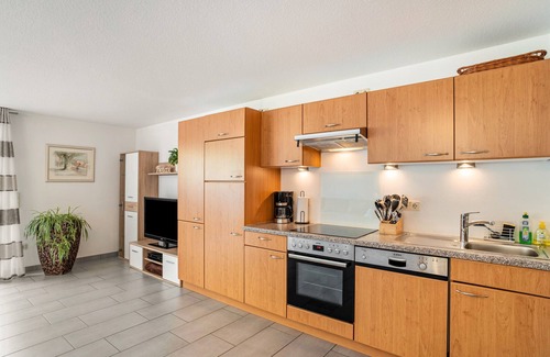 Lauf Apartment | Apartment 'Graf' with Shared Garden, Balcony and Wi-Fi