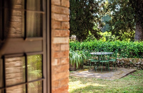 Monteroni d'Arbia Apartment | Apartment 'Guardiola' with Shared Garden