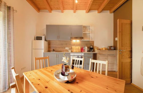 Weilerbach Apartment | Apartment 'Haus Emanuel' with Balcony and Wi-Fi