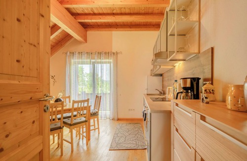 Weilerbach Apartment | Apartment 'Haus Emanuel' with Balcony and Wi-Fi
