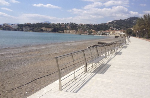 Sapri House | Apartment in a period villa, just a few steps from the sea