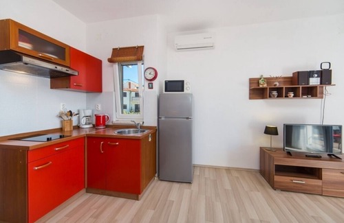 Brist Apartment | Apartment in Brist with Balcony, Air condition, WIFI (610-5)