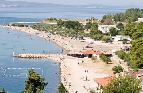 Duce Apartment | Apartment in Duce with Terrace, Air conditioning, Wi-Fi, Washing machine (4166-6)