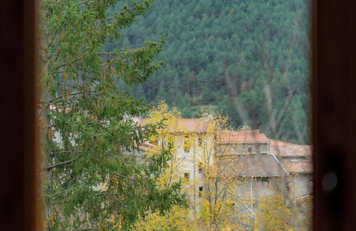 Gombren Apartment | Apartment in Gombrèn Girona with Nature Views