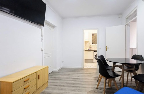 L'Antiga Esquerra de l'Eixample Apartment | Apartment in Gran Via - Eixample