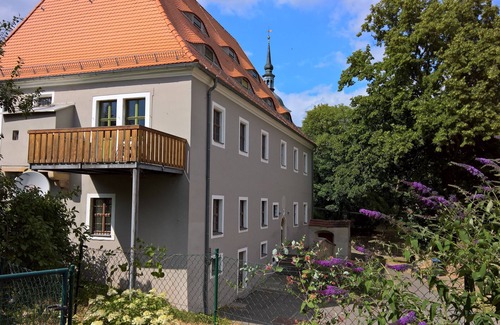 Maxen Apartment | Apartment in historic surroundings