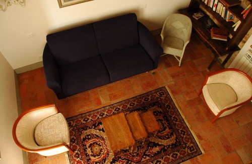 Twist House | Apartment in colonica located in Tuscany among olive trees.