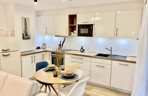 Wettersbach Apartment | Apartment in Karlsruhe with Terrace and free parking
