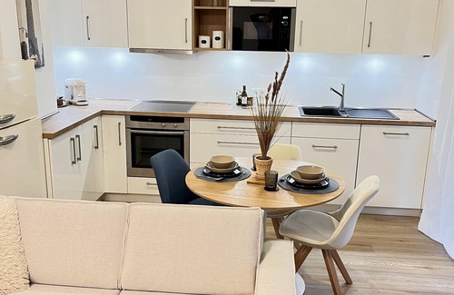 Wettersbach Apartment | Apartment in Karlsruhe with Terrace and free parking