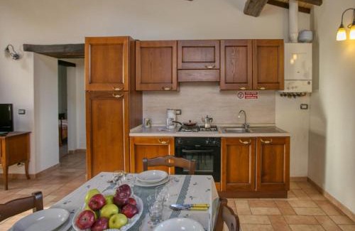 SantʼAngelo in Vado House | Apartment in Sant'Angelo near Medieval Town