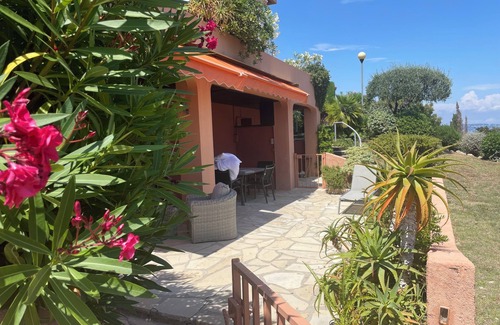 Theoule-Superieur Apartment | Apartment in ThÃ©oule-sur-Mer