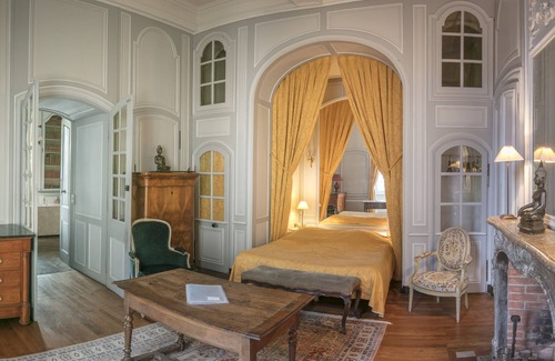 Gizeux Other | Apartment in the castle with pool