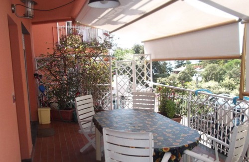 Arenzano Apartment | Apartment in the countryside, large terrace overlooking the sea, quiet, close to golf.