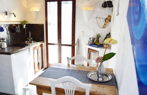 Uga Apartment | Apartment in Uga with Private Garden