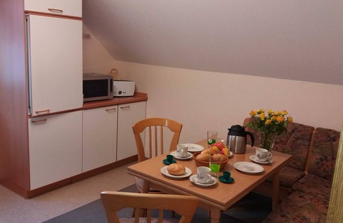 Goessweinstein Apartment | Apartment Karl Meis