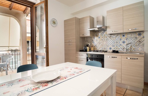 Stazzo Apartment | Apartment 'La Casa Di Terry' with Balcony and Air Conditioning