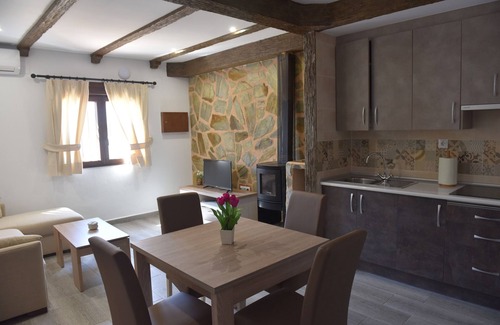 Chiclana de Segura Apartment | Apartment 'La Teja 3' with Mountain View, Wi-Fi and Air Conditioning