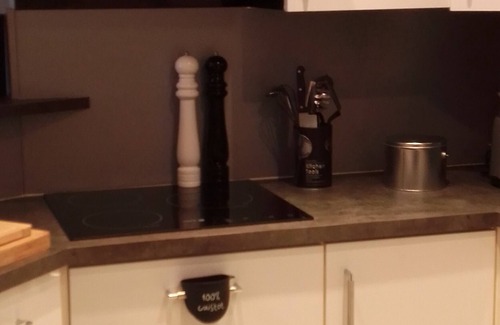 Cluses Apartment | Apartment 'Location T5 Cluses' with Mountain View, Balcony and Wi-Fi