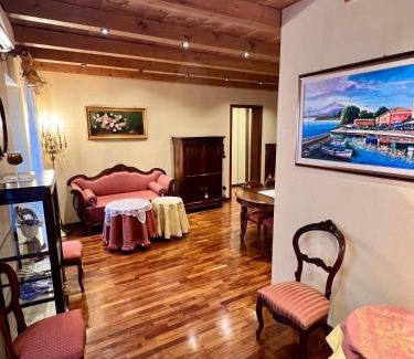 Old Town Apartment | Apartment Manzoni Bardolino Center