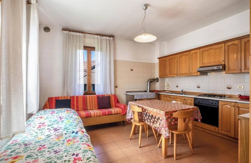 Tassullo Apartment | Apartment 'Melax' with Mountain View, Private Garden and Balcony