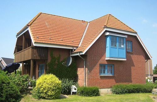 Lemkenhafen Apartment | Apartment "Melchinger" for 2 guests with balcony - Modern & close to the Baltic Sea!