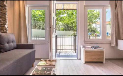 Istok Apartment | Apartment Mimi i Mana