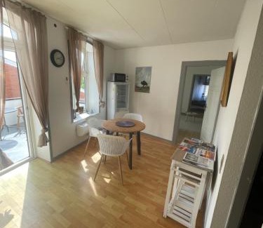 Hojer Apartment | Apartment mit 2 Zimmern und Balkon im Herzen von Høyer
