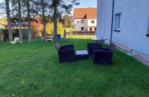Thiendorf Apartment | Apartment 'Monteurwohnung Kotte' with Shared Terrace, Shared Garden and Wi-Fi