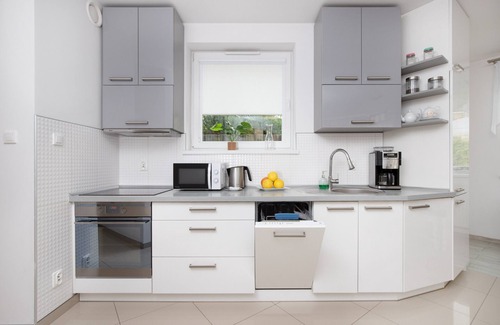 Gdansk Apartment | Apartment Myśliwskie Wzgórze by Renters