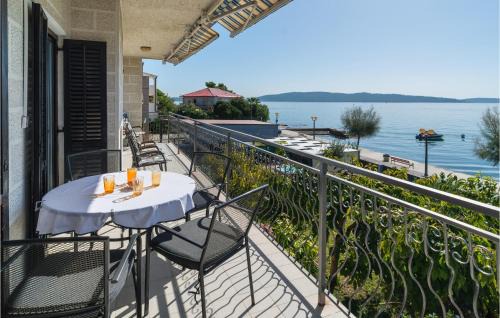 Kastel Kambelovac Apartment | Apartment Obala Kralja Tomislava Vi
