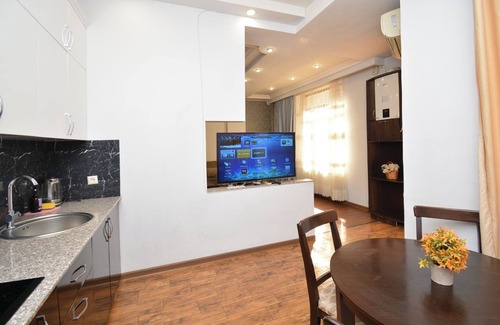 Kentron Apartment | Apartment on Aram street