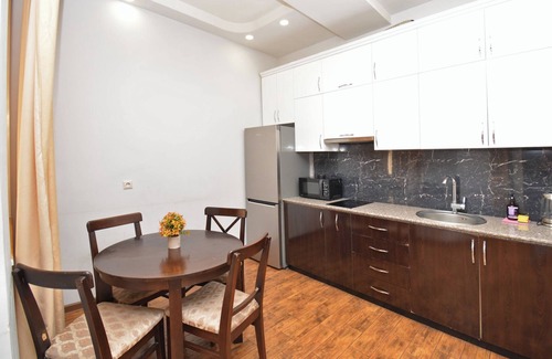 Kentron Apartment | Apartment on Aram street
