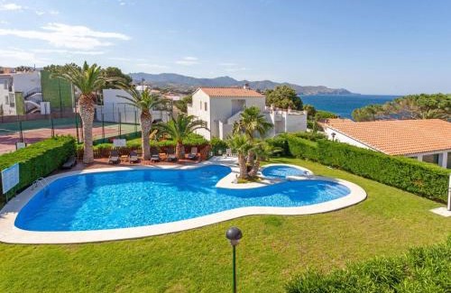 Llanca Apartment | Apartment Palmiers I-2 by Interhome