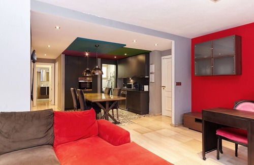 Jaen Apartment | Apartment "Piso Jaén Calle La Luna" with Terrace & Wi-Fi