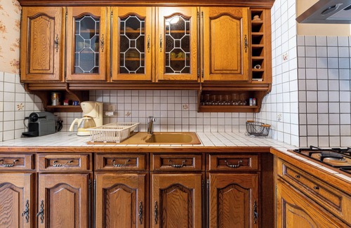 Thones Apartment | Apartment 'Résidence Du Parc' with Balcony