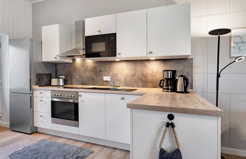 Wesselburenerkoog Apartment | Apartment 'Rechts' with Private Terrace and Private Garden