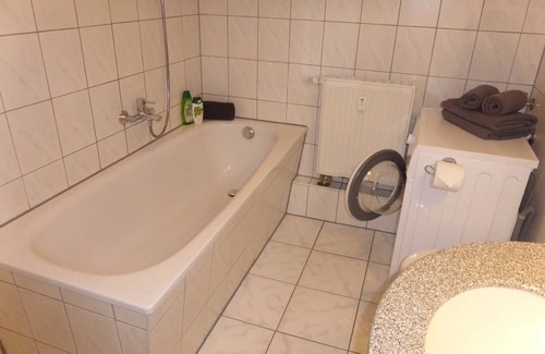 Jena Apartment | Apartment Schiller, 2 bedrooms, near the center, free W - Schiller