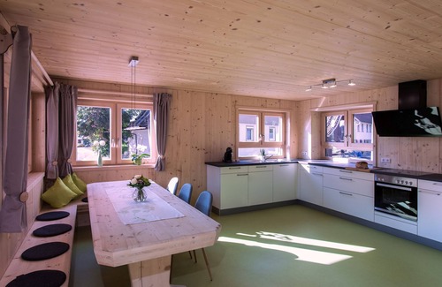 Aichhalden Apartment | Apartment 'Schwarzwald' with Balcony and Wi-Fi