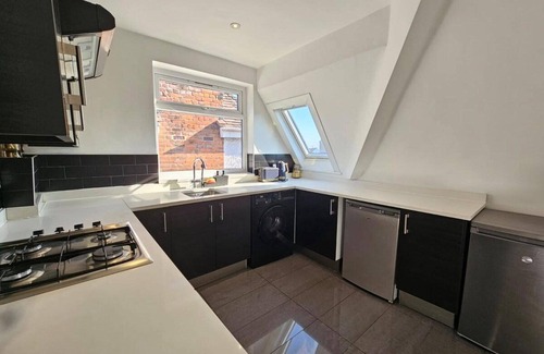 Frognal and Fitzjohns Apartment | Apartment - Sleeps 4 & Free Parking