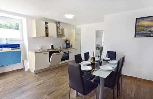 Vilanija Apartment | Apartment Vilanija with pool and barbecue