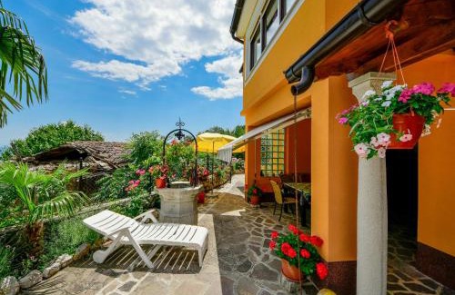 Opric Apartment | Apartment Villa Karolina by Interhome