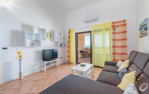 Brnobici Apartment | Apartment Viva with shared Pool