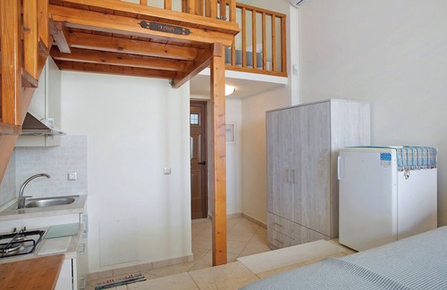 Maries Apartment | Apartment 'Wild Fig Retreat Irene' with Shared Pool, Wi-Fi and Air Conditioning