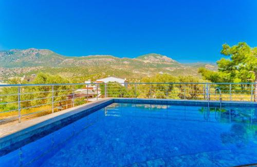 Kalkan Apartment | Apartment with a pool in Kalkan 1