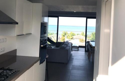 Roches Noires Apartment | Apartment with a Sea View