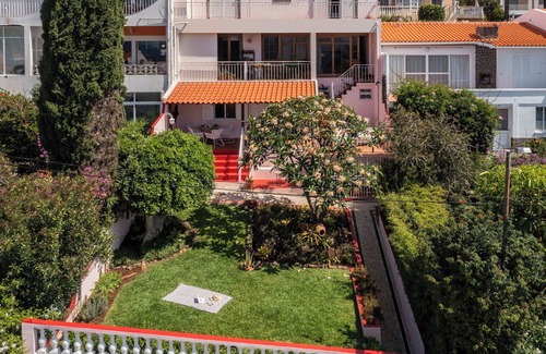 Canico House | Apartment With Garden - Casa Frangipani