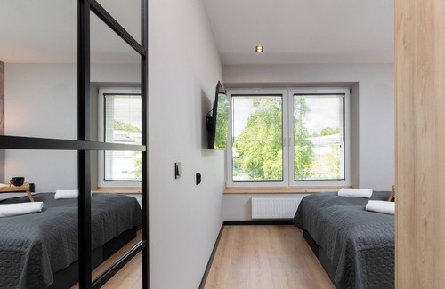 Orlowo Apartment | Apartment With Jacuzzi by Renters