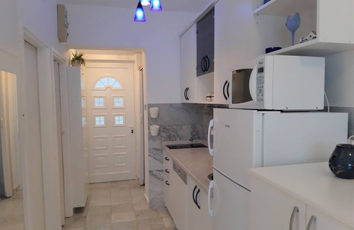 Ravni Apartment | APARTMENT WITH LARGE TERRACE AND MAGNIFICANT SEA VIEW, 300 m FROM THE BEACH +PS4